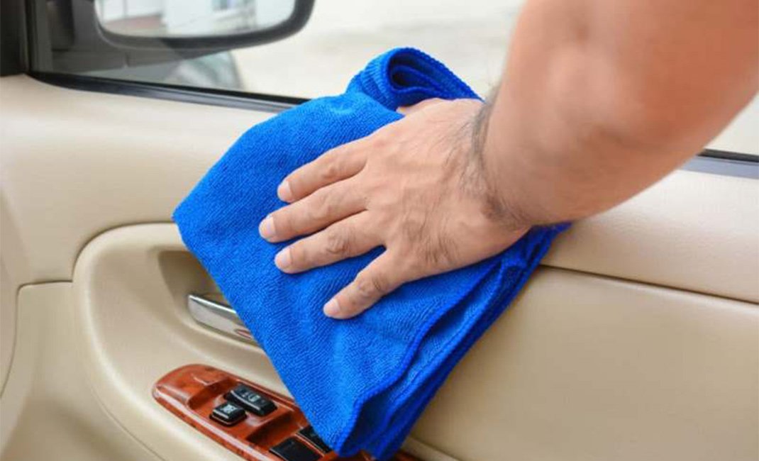 Αποτελεσματικός καθαρισμός του εσωτερικού του αυτοκινήτου